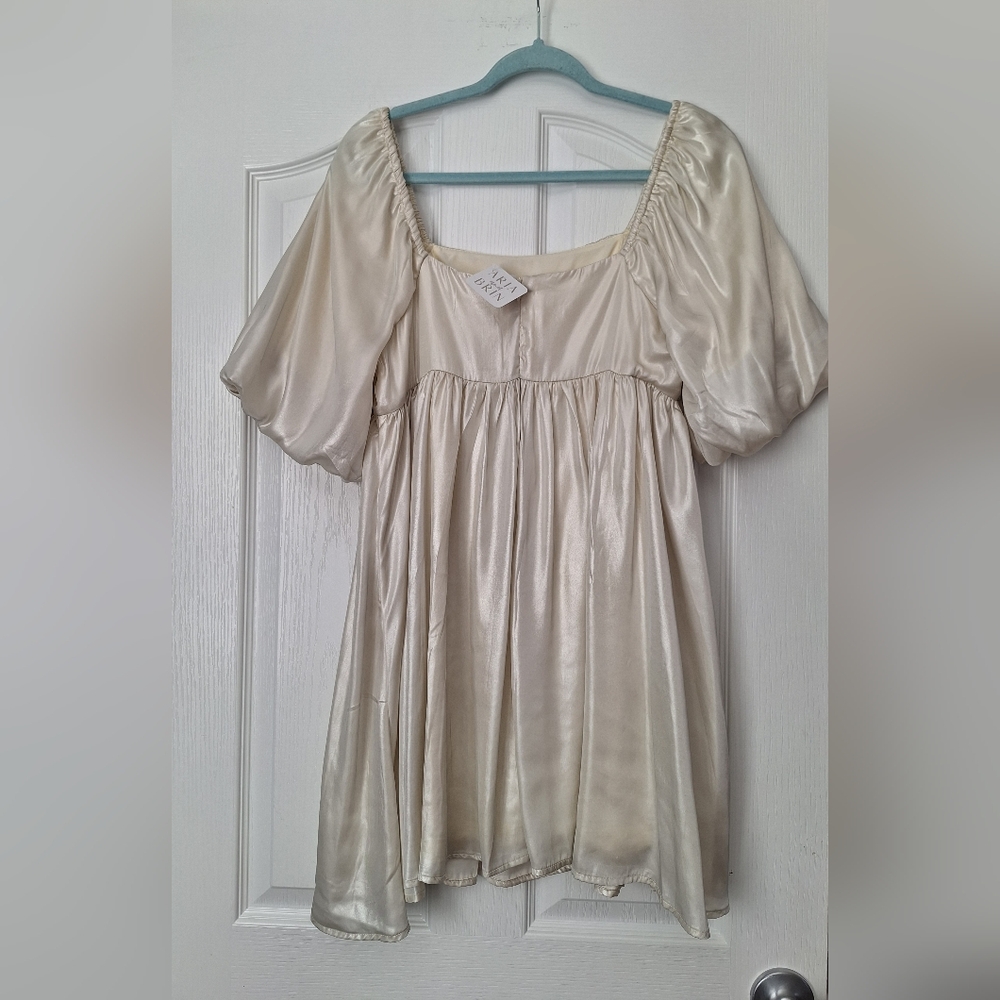 Elegant Cream Puff Sleeve Mini Dress - Picture 3 of 10